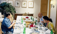 Momen Hangat Berbuka Puasa, Mbak Titiek Soeharto Bersama Presiden Prabowo dan Mas Didit