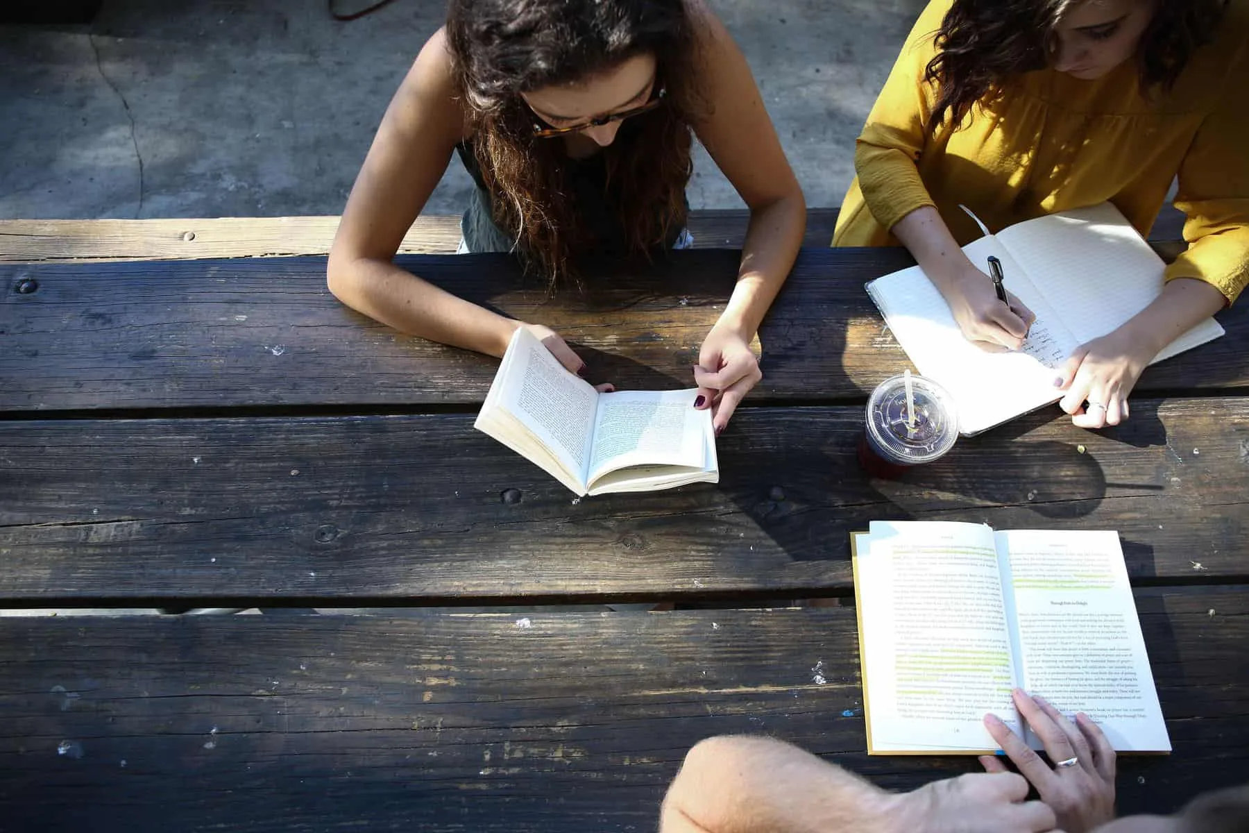 Mengenal Berbagai Gaya Homeschooling dan Cara Memilih Kurikulum yang Tepat untuk Keluarga Anda